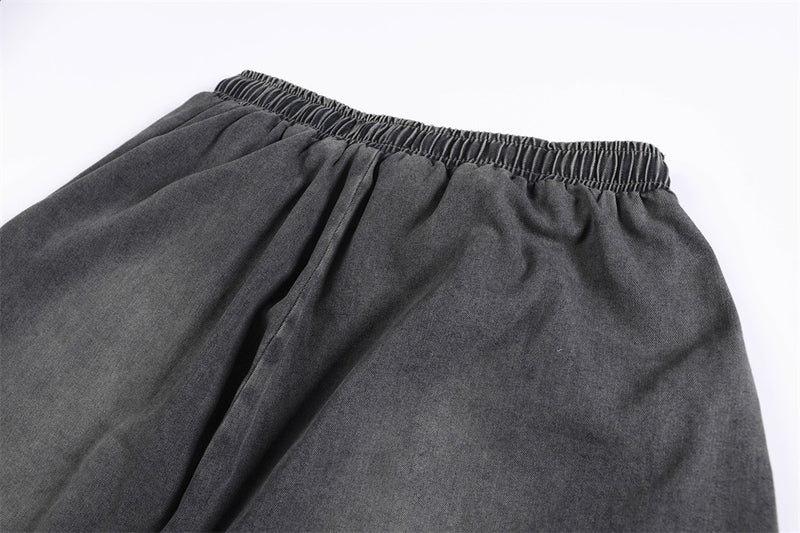Wide-Leg Balloon Jeans – Acid-Washed Vintage Parachute Silhouette
