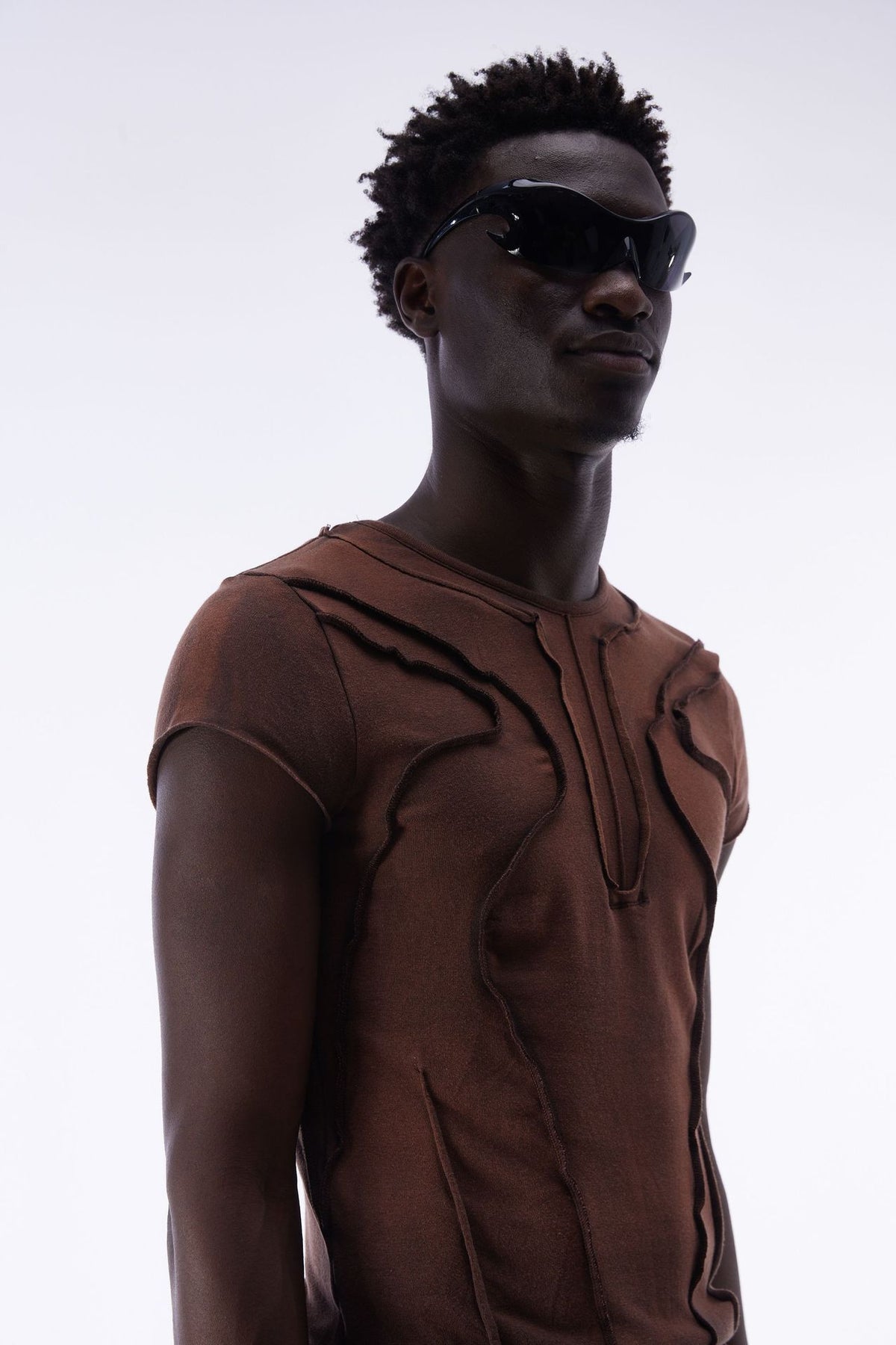 T-shirt manches courtes déconstruit à coutures 3D en relief – Streetwear délavé coupe ajustée