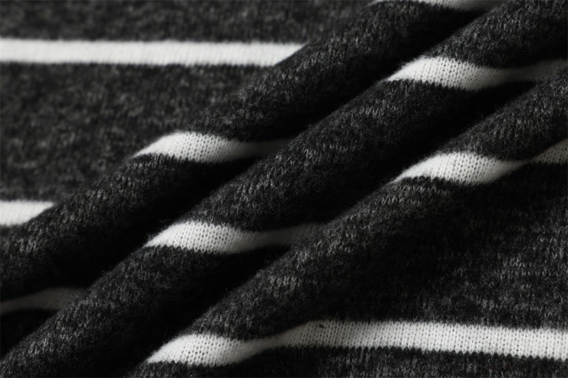 Sudadera con capucha de rayas – Prenda de felpa de manga larga con costuras en contraste