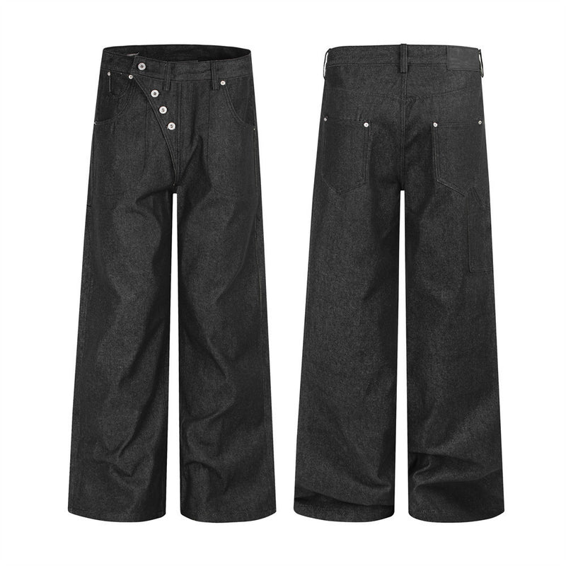 Wide-Leg-Jeans aus Raw-Black-Denim mit diagonalem Knopfverschluss