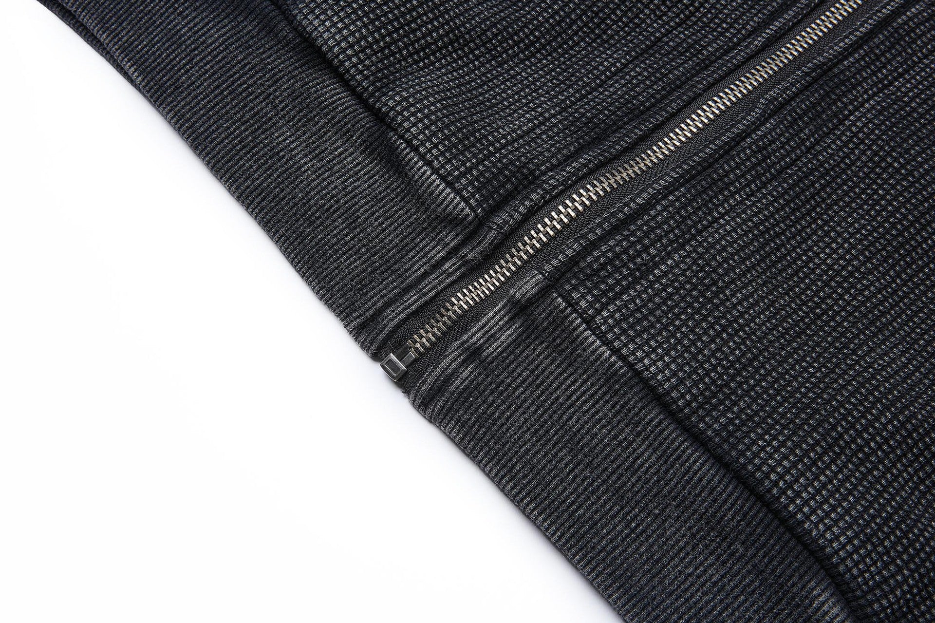 Blouson bomber en maille gaufrée délavée à l’acide avec rivets métalliques