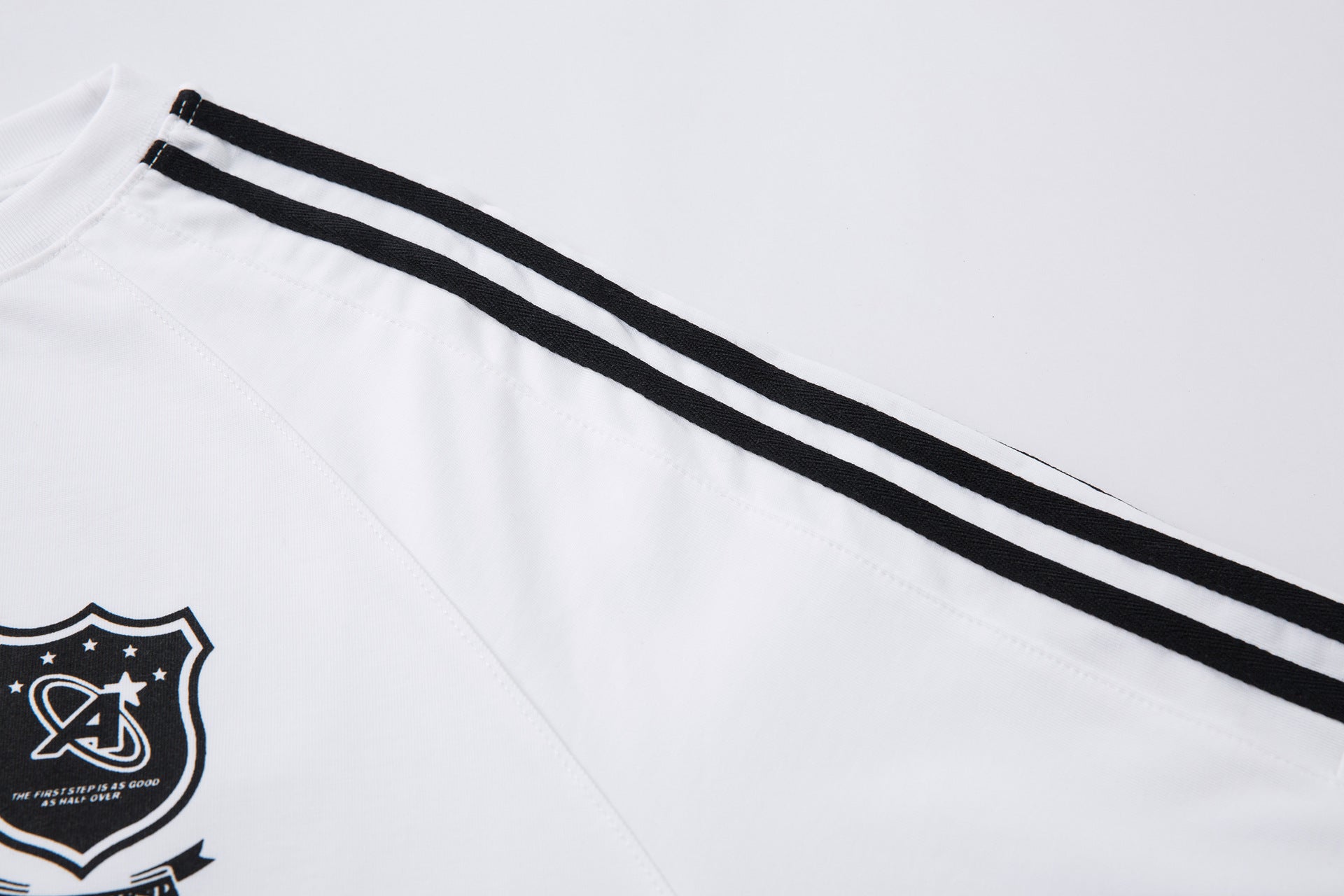 T-shirt à manches longues style football AWSPIKYHEAD – Col rond à rayures