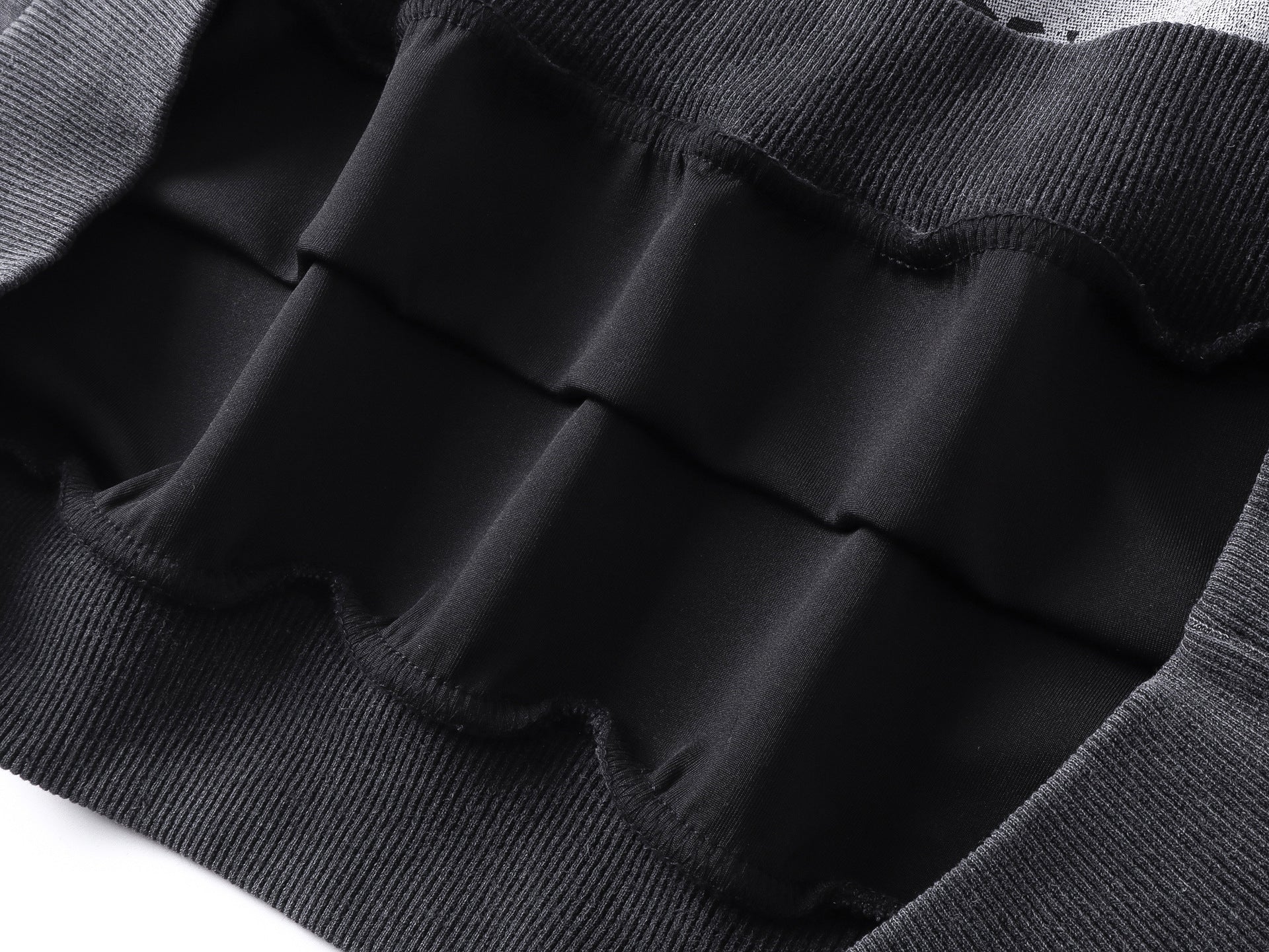 Sudadera de hombre con efecto de dos piezas – Gráfico desgastado «09» y estilo urbano lavado