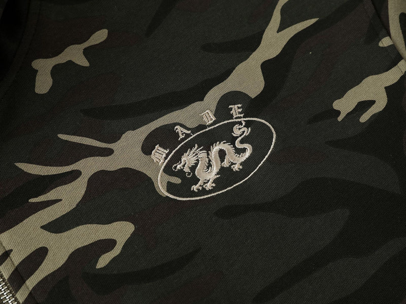 Zip-Hoodie mit Drachenemblem – Oversized Streetwear in Camo & Schwarz