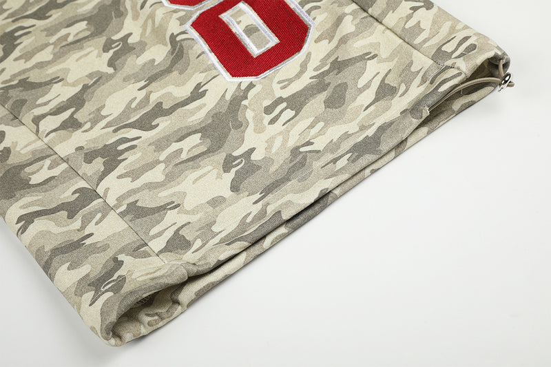 Pantalones de chándal camuflaje de pierna ancha con estrellas bordadas y gráfico 680