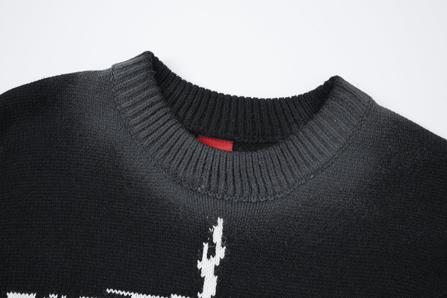 Pull col rond en maille – Graffiti usé, dégradé délavé à l’acide