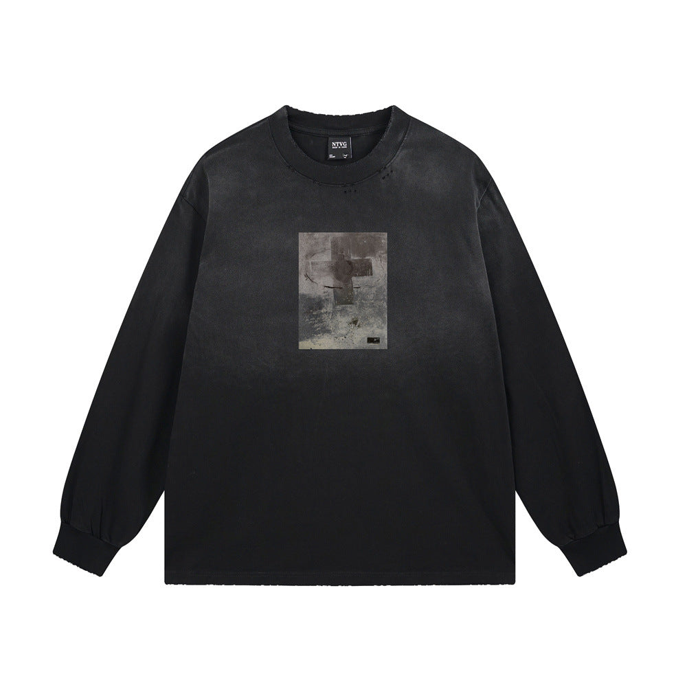 Langarmshirt mit Kreuz-Print und Acid-Wash – Vintage-Distressing mit offenem Saum
