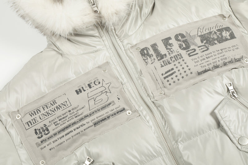Blouson bomber matelassé court à col en fourrure – Manteau d’hiver à capuche et écussons graphiques