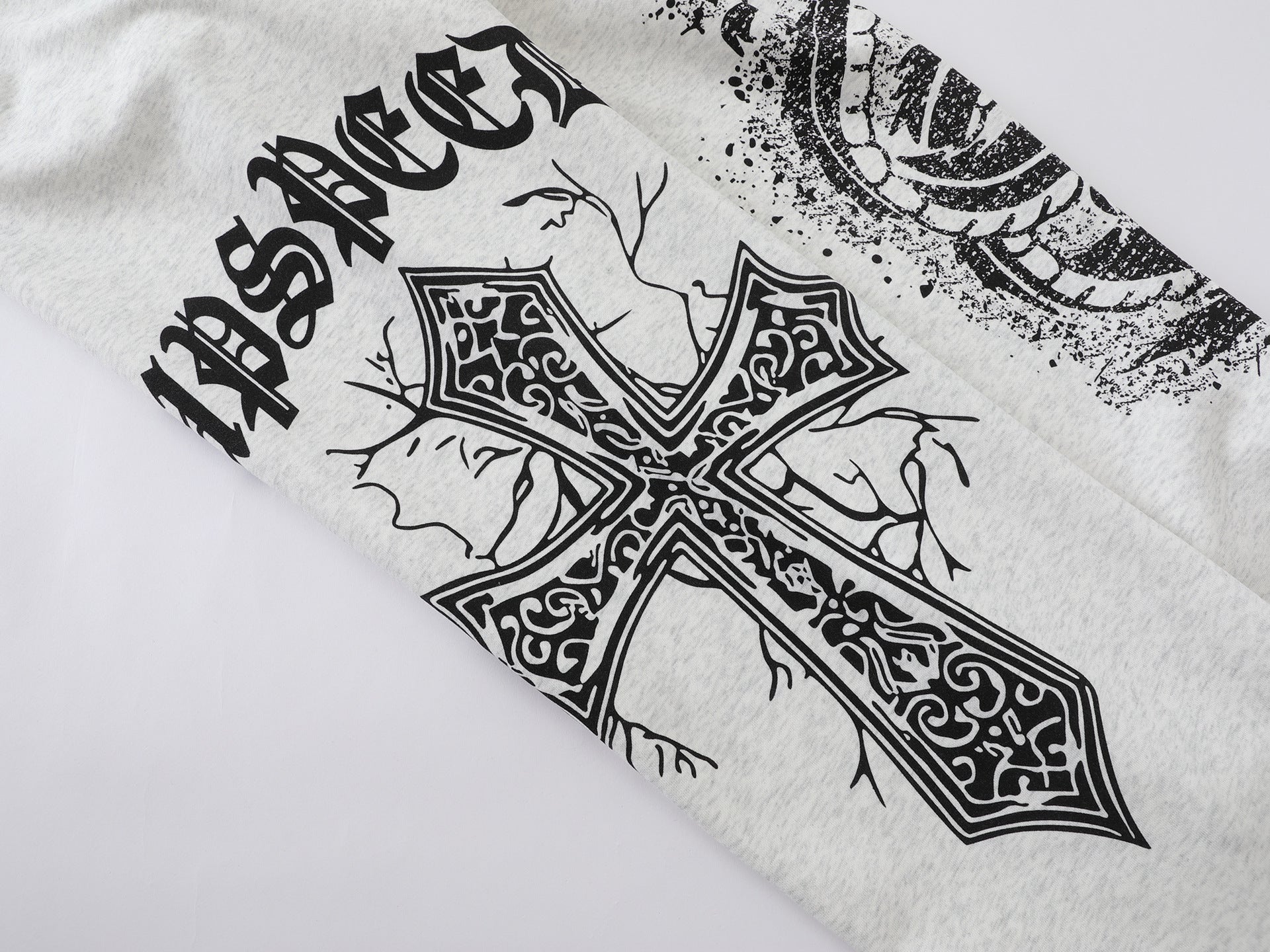 Pantalon de survêtement à jambes larges avec graphisme croix gothique – Jogger droit en molleton