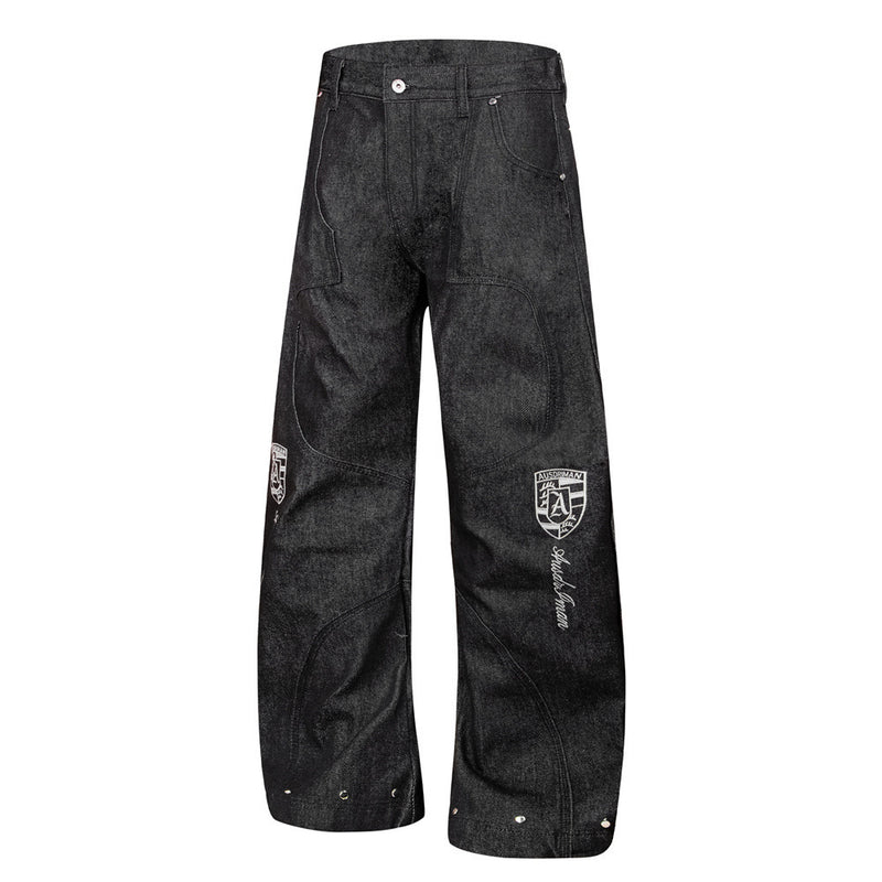 Jean homme à jambes larges avec broderie de badge et empiècements patchwork déconstruits