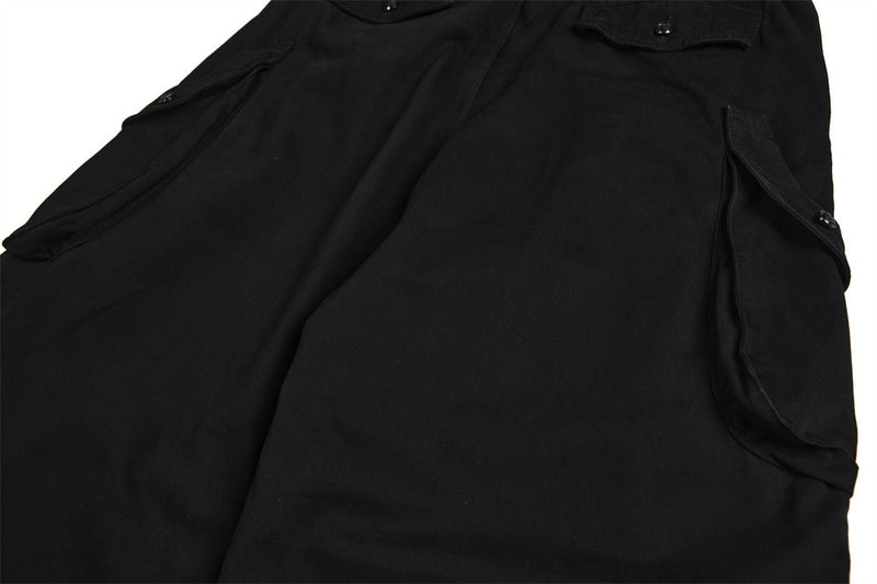 Pantalon cargo homme noir wide leg avec taille effet double boutonnage et multiples poches