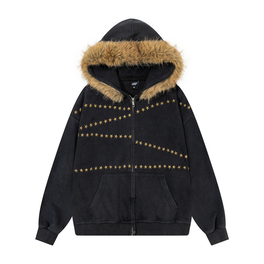 Sudadera con cremallera, capucha con ribete de pelo sintético y bordado de estrellas doradas — Streetwear para hombre
