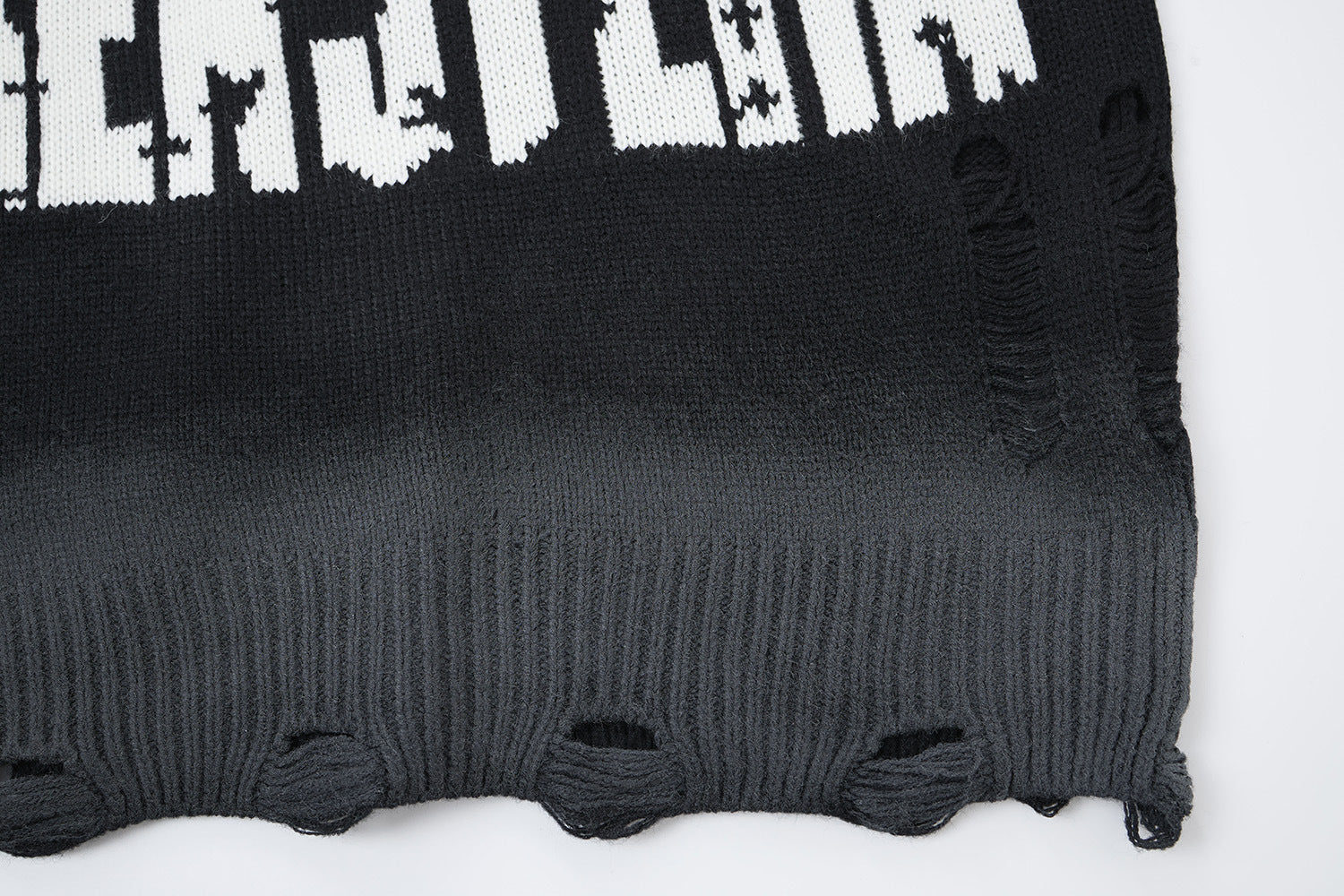 Pull col rond en maille – Graffiti usé, dégradé délavé à l’acide