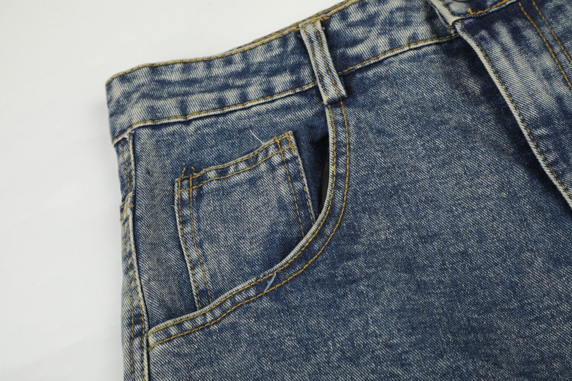 Jean baggy à jambes larges avec poches arrière graphiques – Coupe tonneau oversize