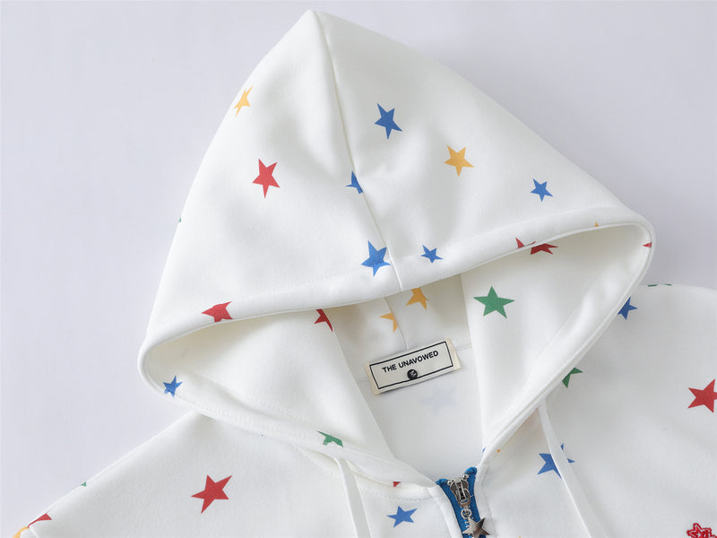 Hoodie mit Allover-Regenbogen-Sternenprint, Reißverschluss und kontrastierenden blauen Details