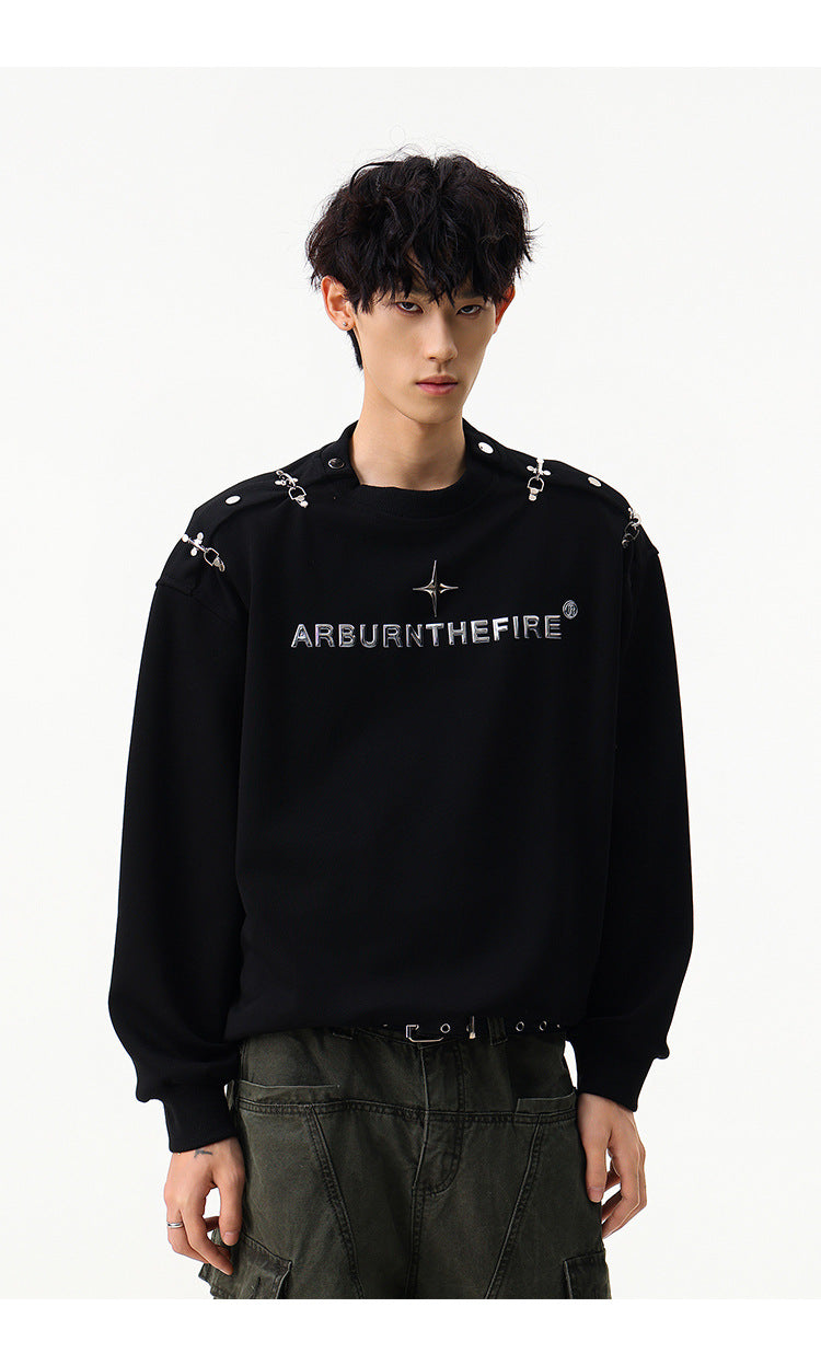Sweat-shirt punk streetwear à col rond avec anneaux métalliques sur les épaules