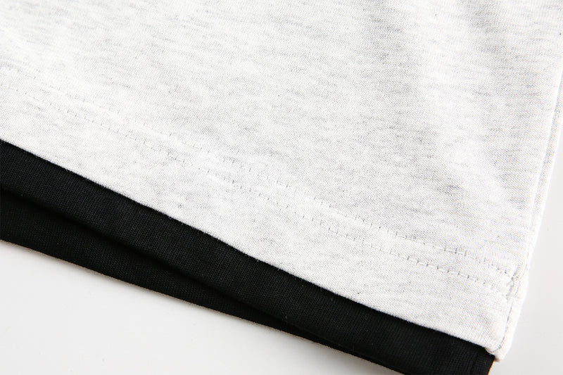 T-shirt graphique manches longues avec col zippé à rivets – Imprimé Black Energy CHN