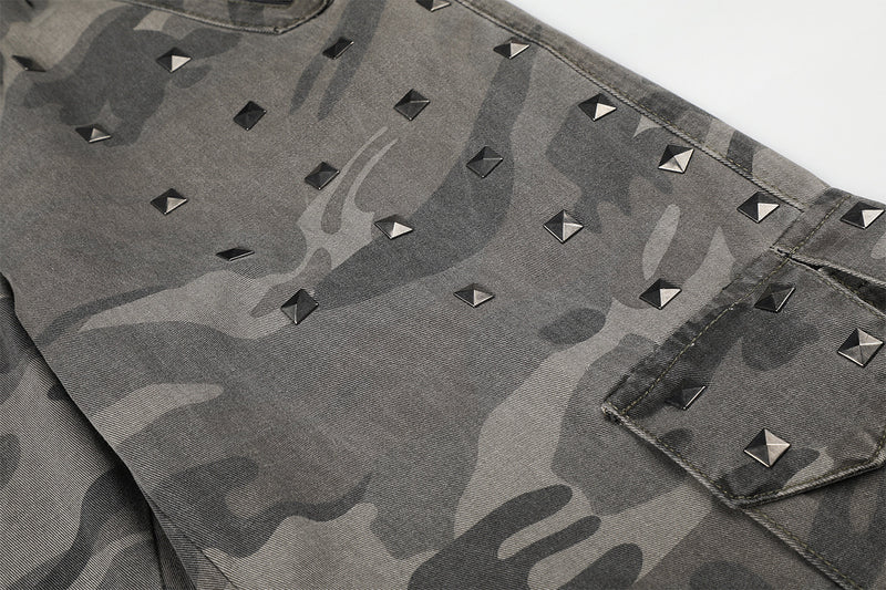 Pantalon cargo baggy camouflage à rivets, coupe large et multi-poches