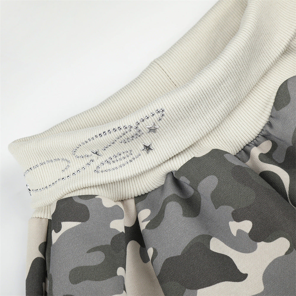 Men's Relaxed Fit Camo Wide-Leg Pants with Elastic Waistband & Ruched Hem