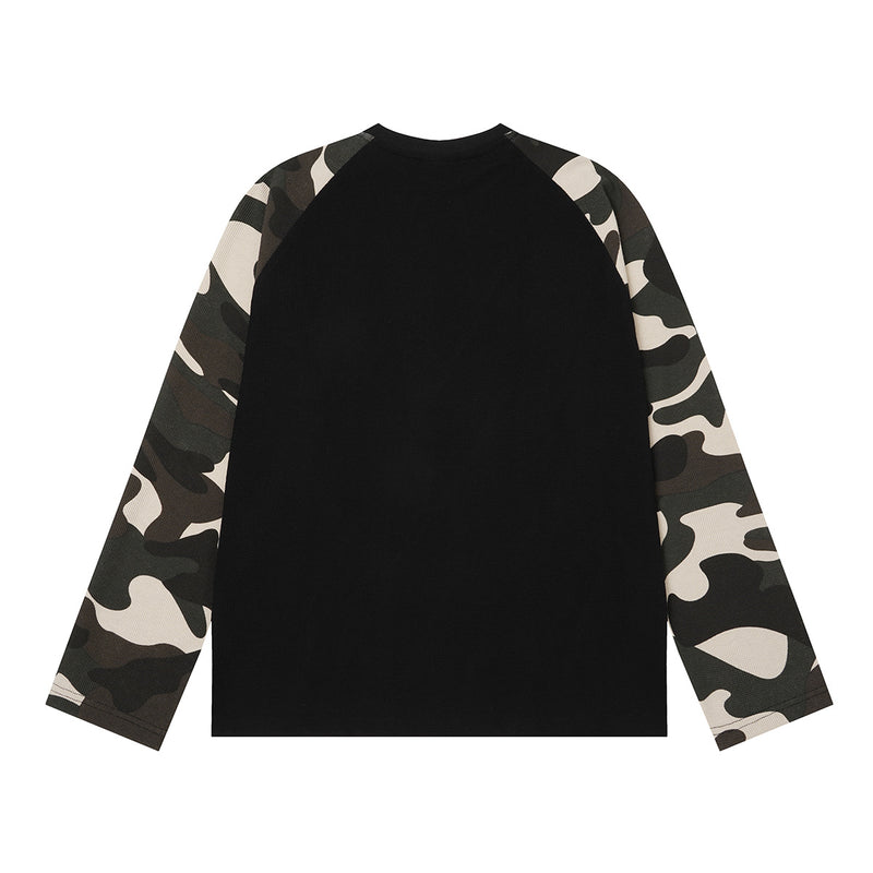 Camouflage-Raglan-Langarmshirt – Pfeilflaggen-Print, Rundhalsausschnitt