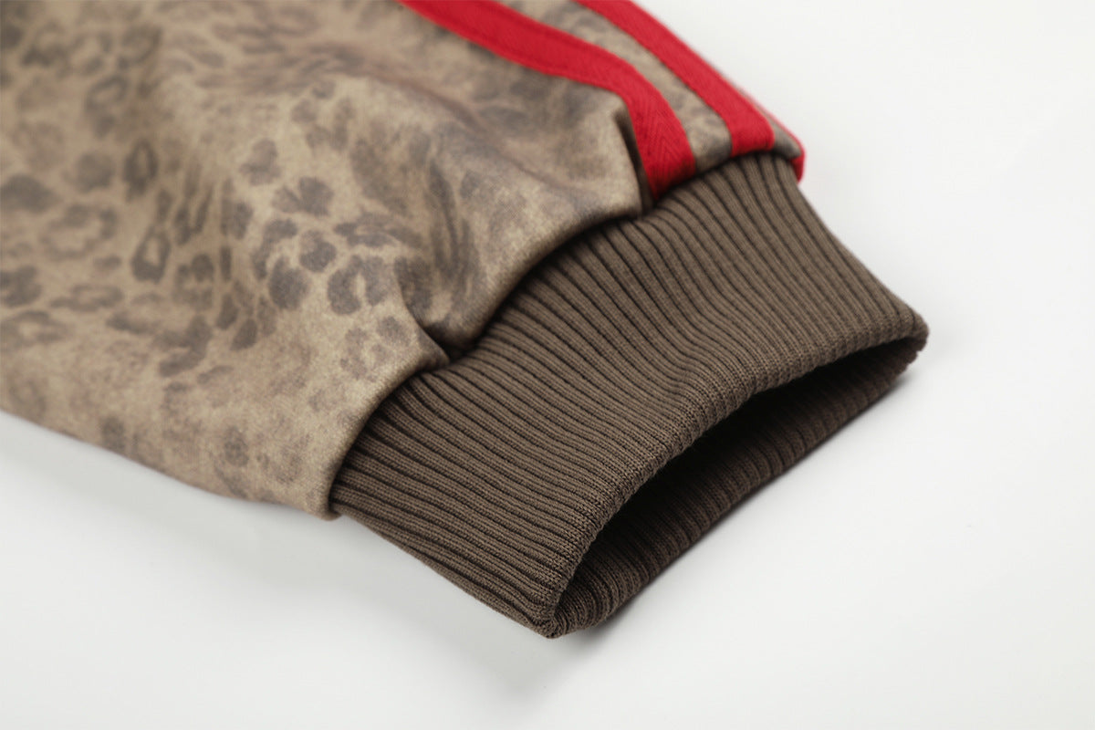 Hoodie-Jacke mit Reißverschluss, Leopardenprint und roten Seitenstreifen