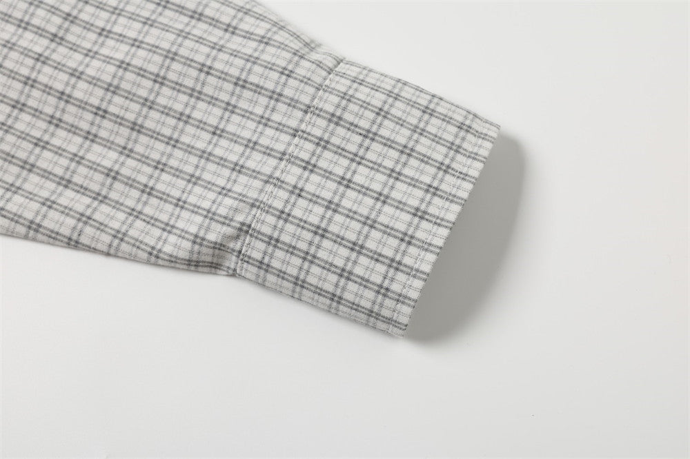 Plaid Long-Sleeve Button-Up Shirt – Relaxed Fit with Embroidered Logo