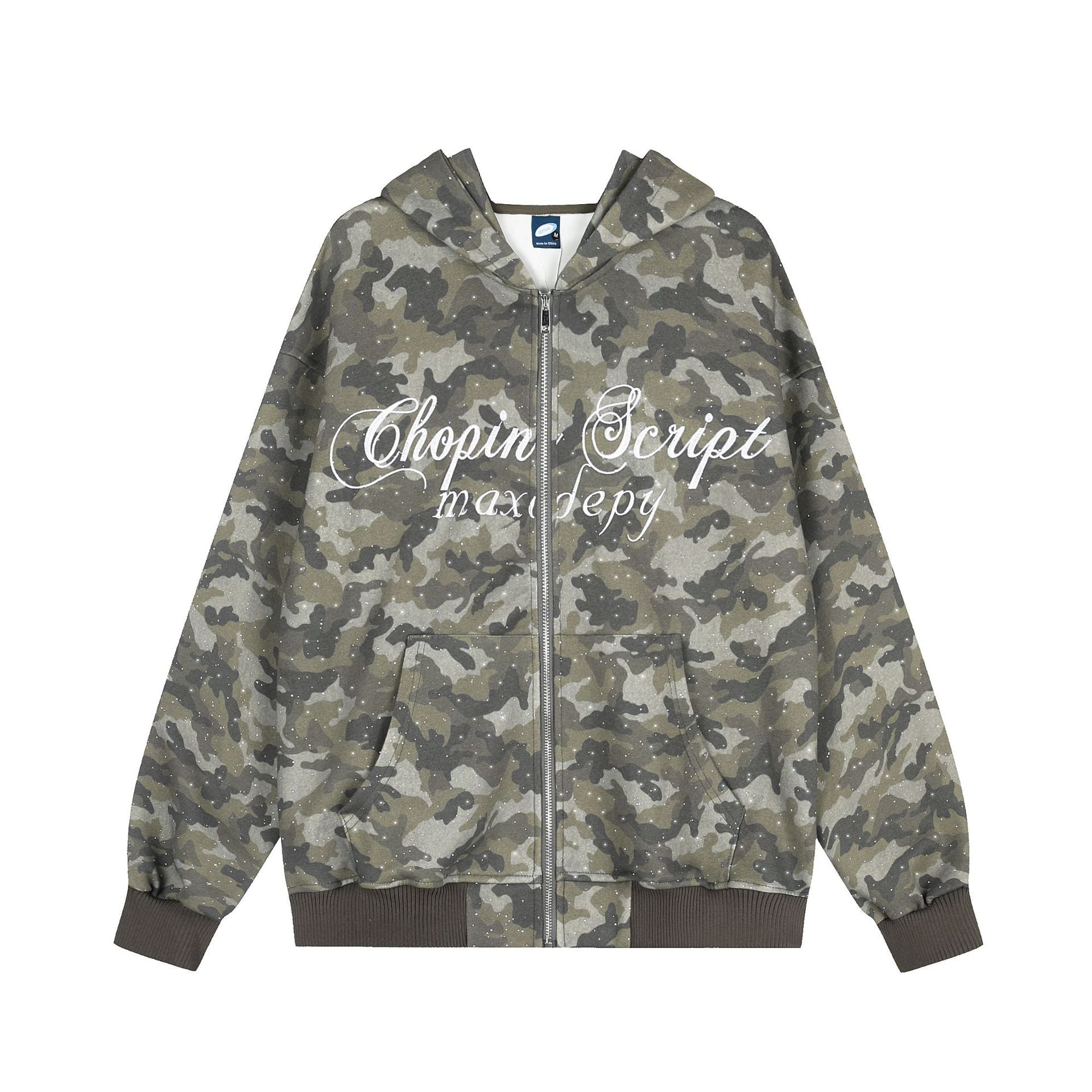 Sweat à capuche zippé oversize camouflage avec imprimé moucheté pailleté et motif graphique cursif Chopin Script sur la poitrine, vue de face et de dos