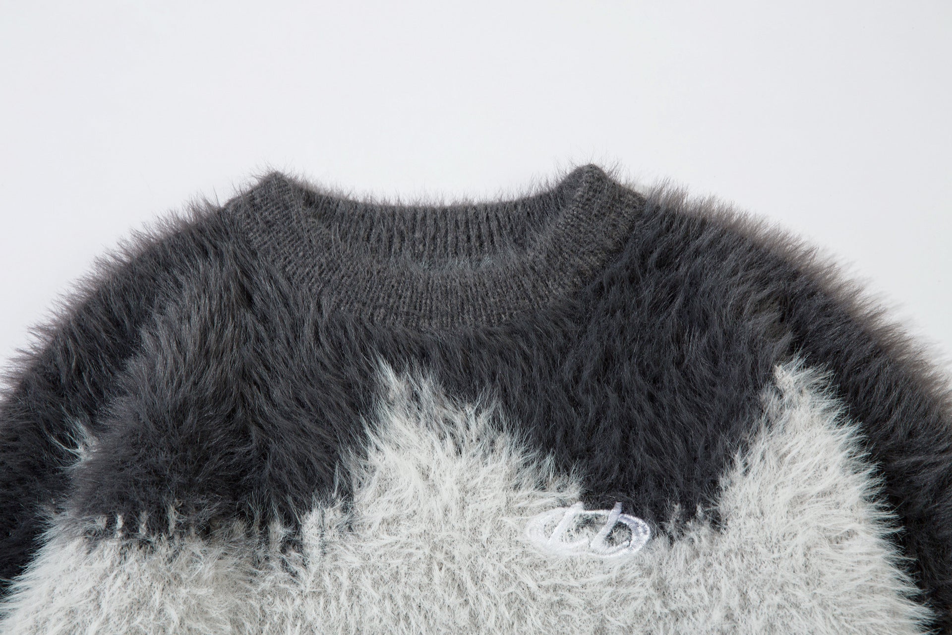Pull en maille pelucheuse à motif vague abstrait – Modèle oversize