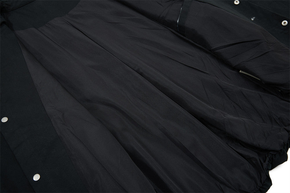 Oversize-Herrenhemdjacke mit plissierten Ärmeln und Druckknöpfen