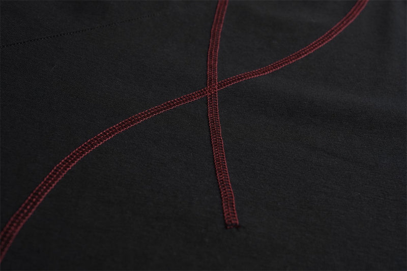 Oversized Irregular Stitch Contrast Snap-Shoulder T-Shirt