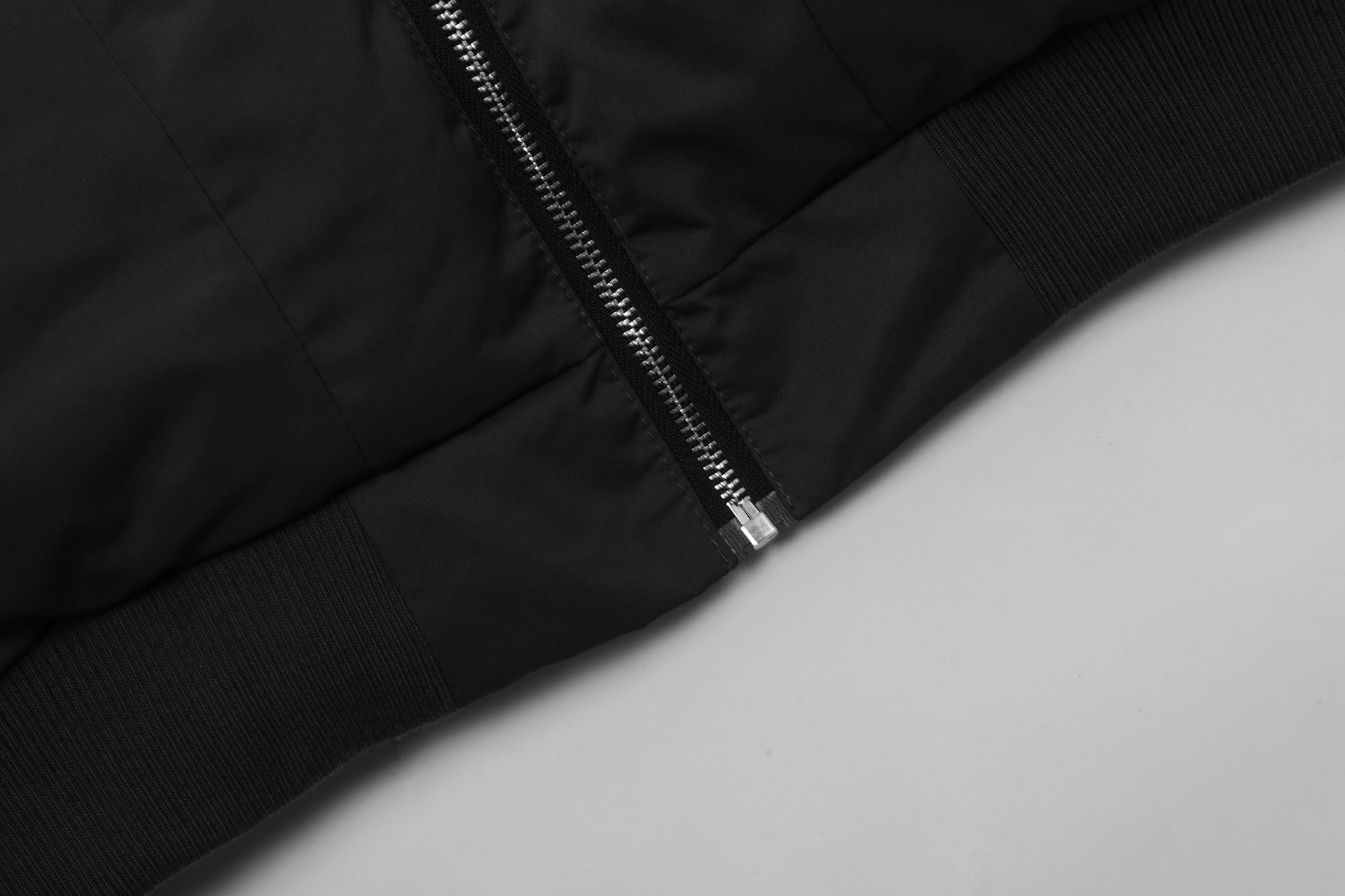Chaqueta bomber con capucha extraíble y forro polar en capas – Abrigo acolchado de invierno