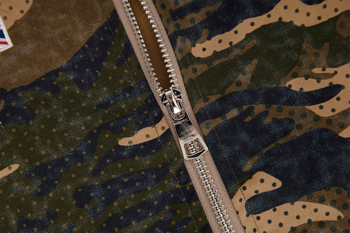 Veste zippée camouflage – Col montant, écusson Union Jack, coupe cropped