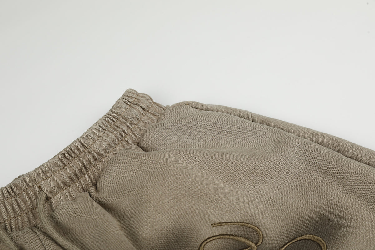 Pantalón Cargo Caqui de Chándal Baggy de Pierna Ancha con Bolsillos de Remaches y Texto Bordado