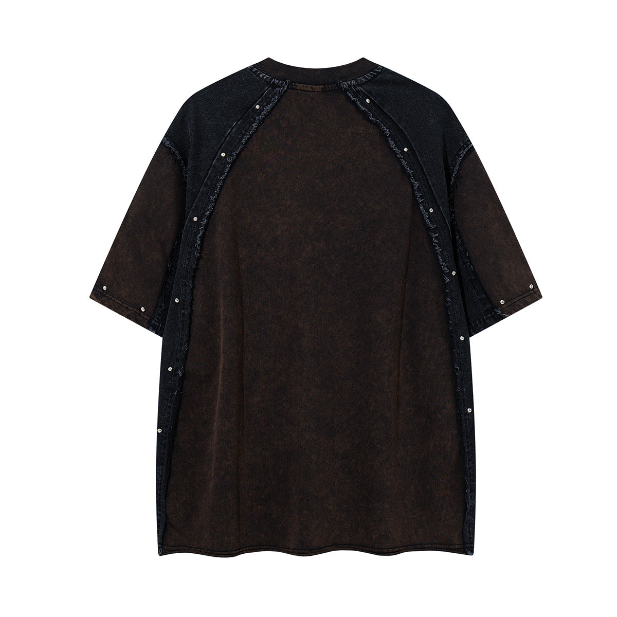 T-shirt patchwork raglan délavé à l’acide, coutures à bords bruts et détails rivetés
