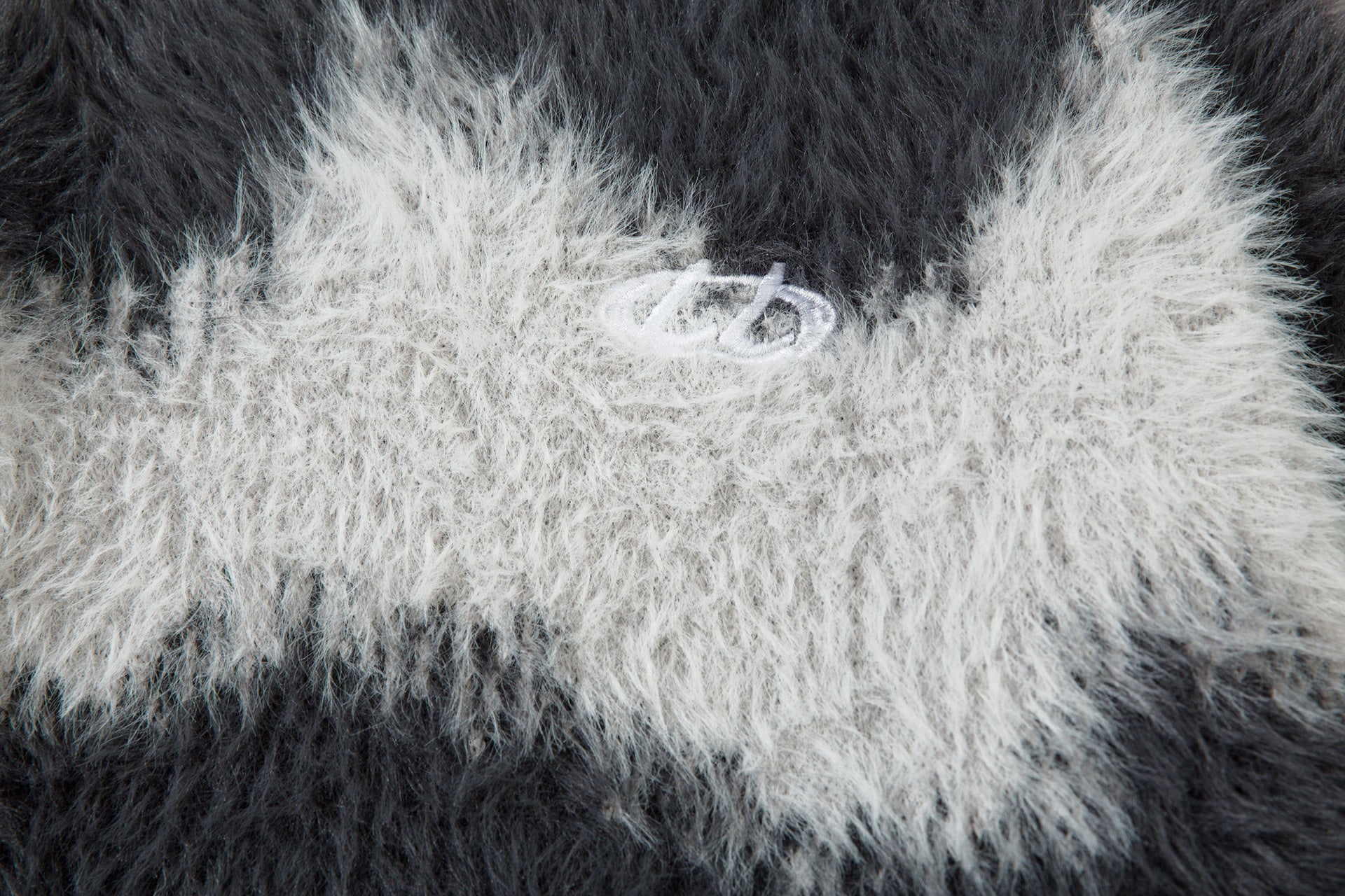 Pull en maille pelucheuse à motif vague abstrait – Modèle oversize