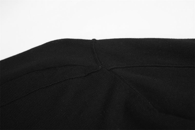T-shirt homme noir à manches longues et col rond avec poignets évasés