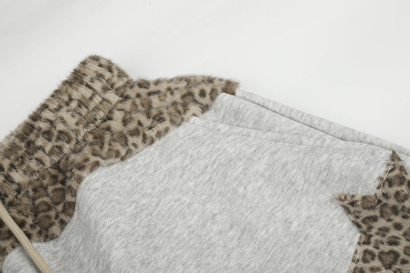 Baggy-Sweatpants mit Leopardenbund und Stern-Applikation