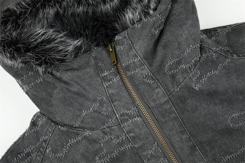 Gewaschene Denim-Pufferjacke mit Kapuze und Kunstfellbesatz – Used-Camo-Stitching