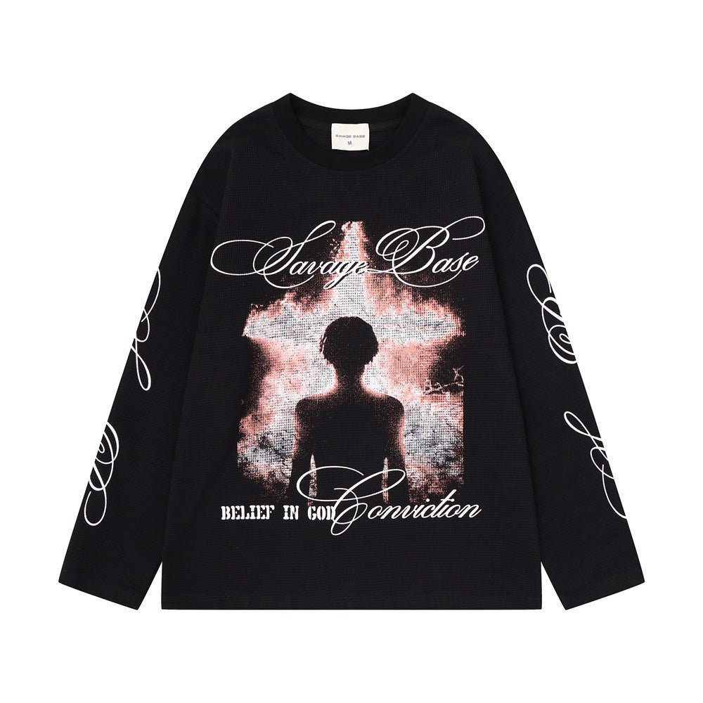T-shirt graphique manches longues Savage Base – Col rond oversize en maille gaufrée