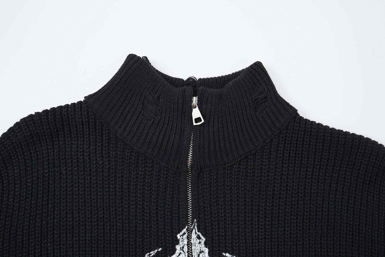 Pull zippé en maille à motif gothique – Col montant punk sombre Abyss Whisper