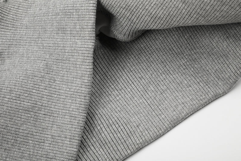 Sweat à capuche zippé court à motif étoiles et croix