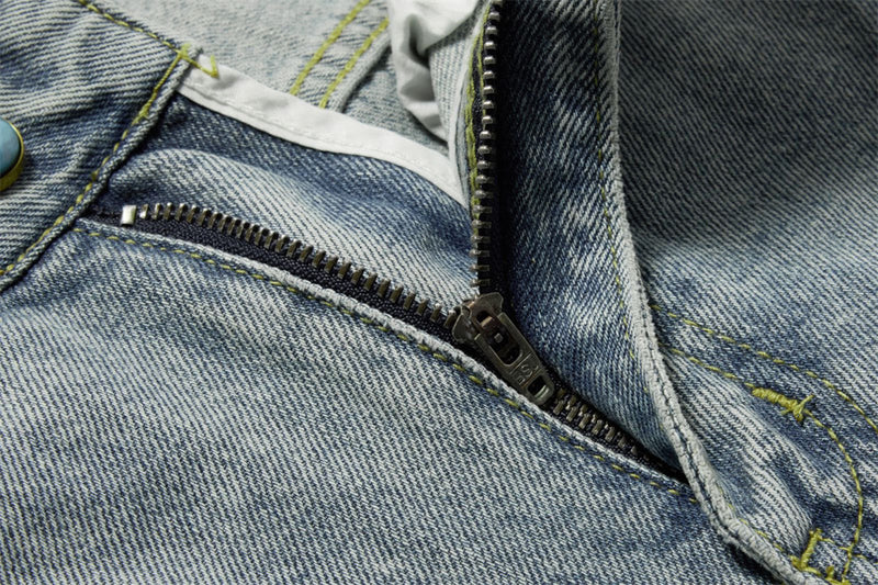 Pearl-Studded Wide-Leg Denim Cargo Jeans – Vintage Washed Scimitar Cut