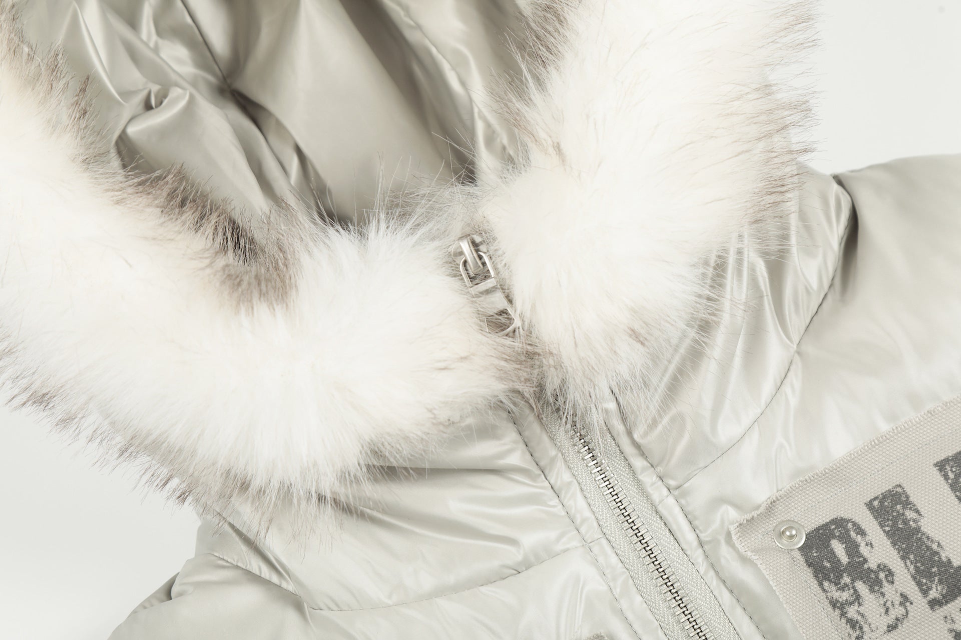 Blouson bomber matelassé court à col en fourrure – Manteau d’hiver à capuche et écussons graphiques