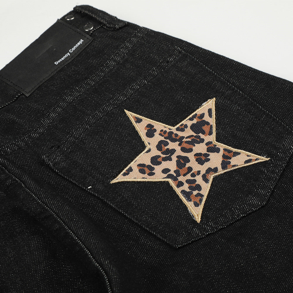 Jean bootcut noir pour homme avec rivets latéraux et patchs arrière étoile léopard