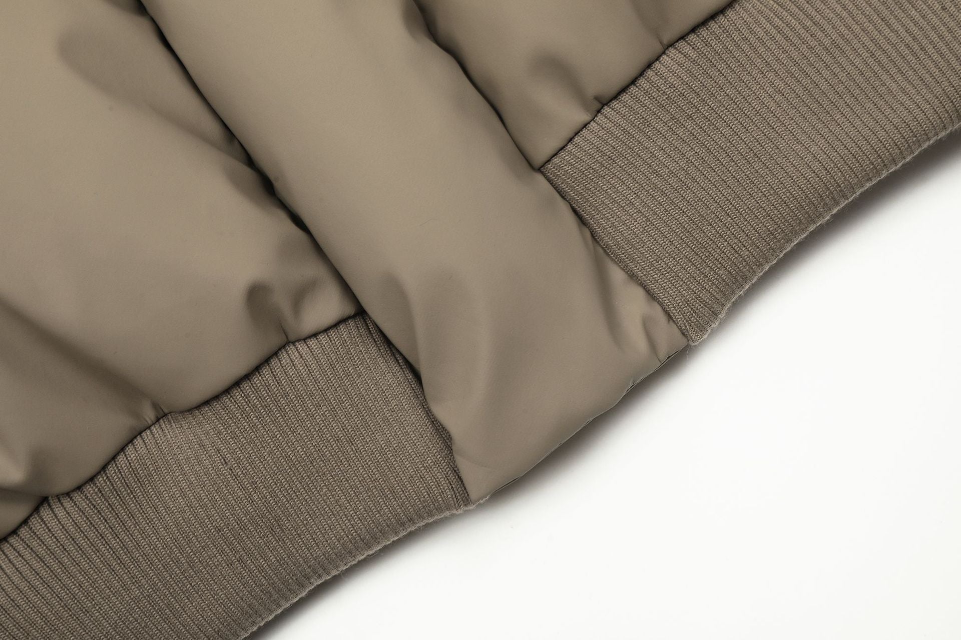 Doudoune oversize à col montant, veste bomber courte