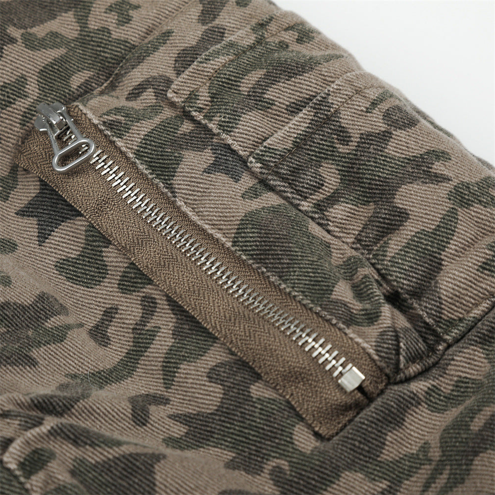 Bomber extragrande de camuflaje con estrellas, capucha de pelo sintético y acolchado – Streetwear