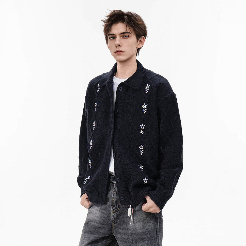 Cardigan en maille brodé de fleurs – Jacquard losanges boutonné