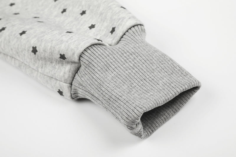 Sweat à capuche zippé court à motif étoiles et croix