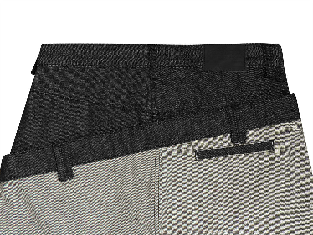 Wide-Leg-Jeans mit zweifarbigem Doppelbund – Script-Stickerei und geschwungener Saum