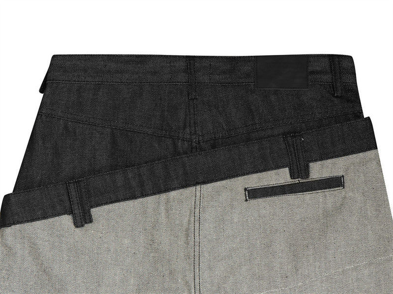 Wide-Leg-Jeans mit zweifarbigem Doppelbund – Script-Stickerei und geschwungener Saum